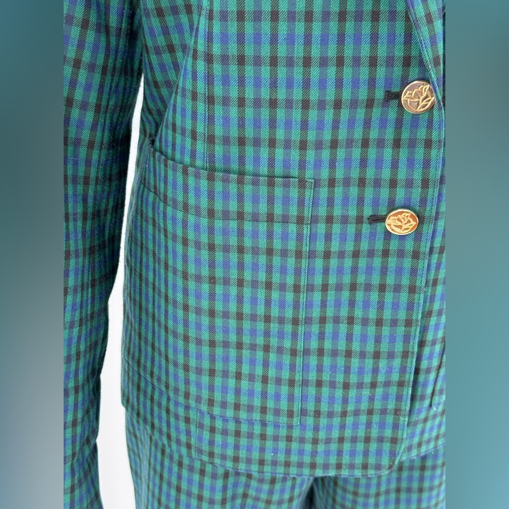 Draper James Sophisticated Green Plaid Two-Piece Suit – Office to Evening Style - Picture 11 of 15
